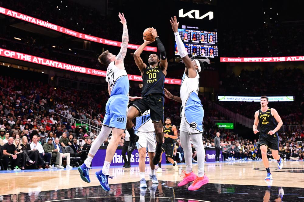 詹姆斯谈NBA杯出局：我不在乎这个，有没有杯赛我都热爱打球